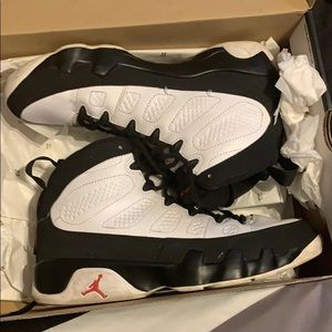 Selling jordan 9s Space jams